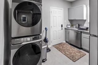 FIFA Stay 2BR Near NRG DT & Med Center -2 - 8