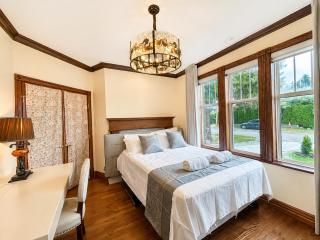 Cozy Queen Room in Quiet Richmond McNair Area - 7