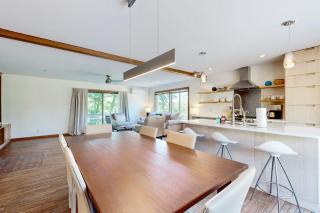 Evelyn's River Front Retreat - Cushing - 2