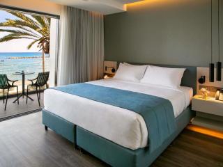 Mercure Larnaca Beach Resort - 4