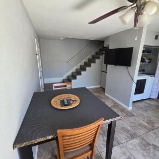 UNLV district, 2 miles from STRIP and AIRPORT - 1