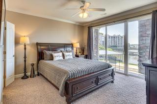 Lakefront Patio, Pool Access! Lands End Condo - 3