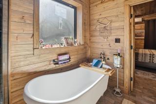 Raka Ranch Barndominium - 1