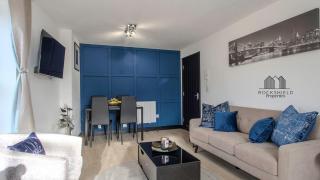 Comfortable King Room in WA1-Free Parking-Near Station - 3