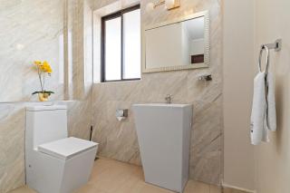 Contemporary 2 bedroom furnished and serviced apartment in Lavington - 2