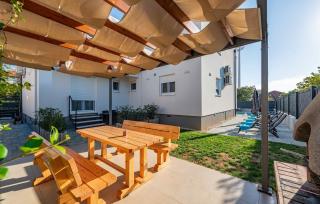 Lovely Apartment In Zadar With Wifi - 8