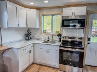 Dockside Retreat- Renovations & upgrades coming! - 6