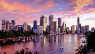 Cozy Studio - Short walk to Hosp and CBD with Balcony - 9