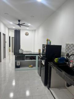 Dgajah Homestay - 1