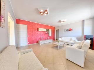 Nice 8-Person villa with private pool in Floridia - 2