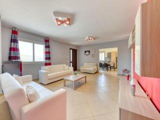 Nice 8-Person villa with private pool in Floridia - 4
