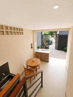 Spacious King Room with Pool - NVB - 3