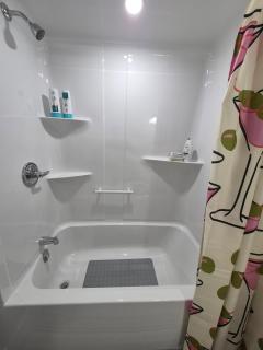 Comfortable home away from home - 4