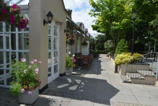 Woodfield House Hotel - 1