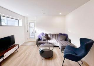 Newly listed Sunny Two bedrooms in Kits - 8