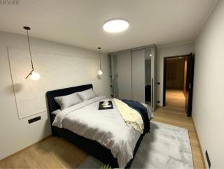 Uus Street Apartment, Modern Stay near City Centre with Free Parking - 5