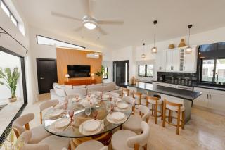 Elegance, Luxury and Space Encuentro Beach - 4