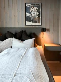 Beautiful Forest Cabin Near Ski Trails - 1