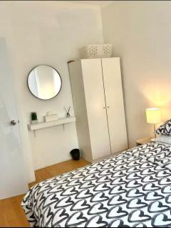 ICONiC SUDIRMAn PaRK RESIDENcE APARTMENT COZY two bedroom family friendly stylish design - 7