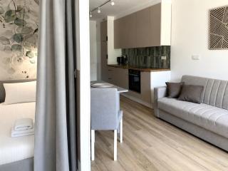 Greenwood Apartment Portovo by Property Kings - 3