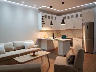 Great Alexander Suites - Sarandë - 0