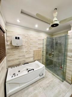 Lavish House in model town Lahore - 3