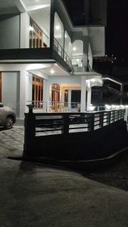 Pine View Hotel - 5