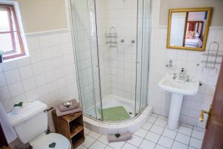 5th Avenue Gooseberry Guest House - 4