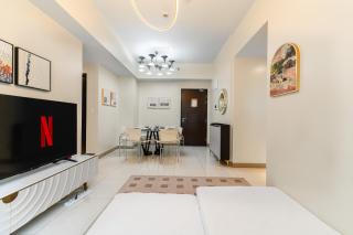 2BR Condo near NAIA Airport, MOA, Okada and City of Dreams with Playroom, Pool and Gym - 6