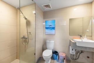 2BR Condo near NAIA Airport, MOA, Okada and City of Dreams with Playroom, Pool and Gym - 4