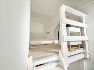 L16 The Hidden Opera Boutique Apartment - 4
