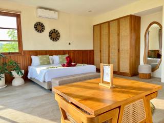 Twinseas Villa - 2