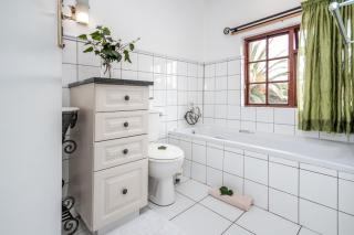 5th Avenue Gooseberry Guest House - 6