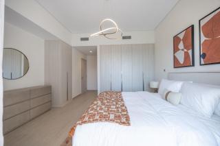 Bloomfields 2BR plus M in Yas Golf Collection Fairways - 2