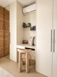 Eurovea Tower, 27th floor apartment, free parking - 5