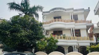 Rajgrih Homestay - 0