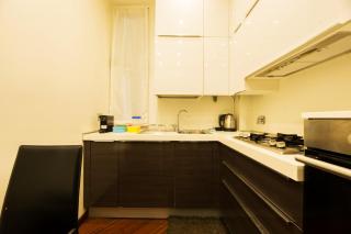 JOIVY Spacious 3-Bedroom Apartment in Central Genoa - 3