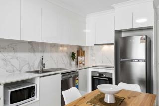 2BR Unit in Rockingham Near Shops and Beach - 2