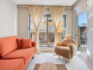 Bliss Modern 2BR City Center Stay - 0