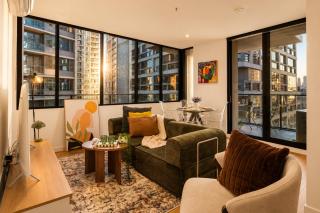Stylish 2BR CBD - Balcony, Pool & Gym - 0