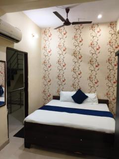 Banaras Guest House - 2