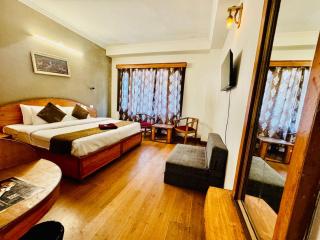 Hotel Sham Ji - 8