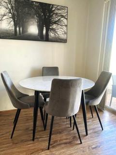 4 Private 3BR Villa Near Yokine & Parking - 8