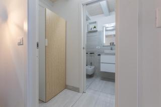 GuestHost - Bright Apartment with Patio & Parking - 4