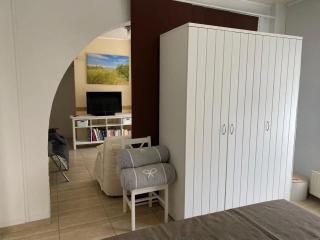 Charming Studio in Charleroi City Center, 75 m² with Terrace - 1