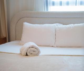 Luxury Sky-High Studio with Pool & Parking CB2-10-SS4-606-st-- - 9
