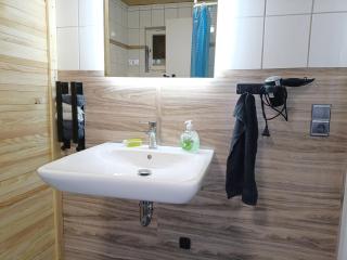 Lieblingsplatz- Gästezimmer am Nord-Ostsee-Kanal mit Whirlpools - 3