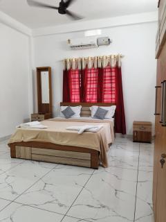 Blu Laguna Homestay - 9