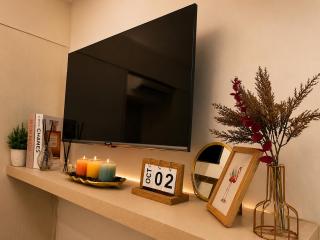 Posh 1BR @ SM Southmall w/ 100mbps and Netflix - 1