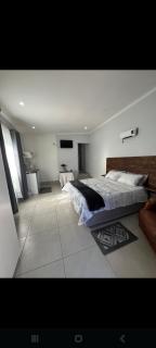 Nightingale Guesthouse Randfontein - 9